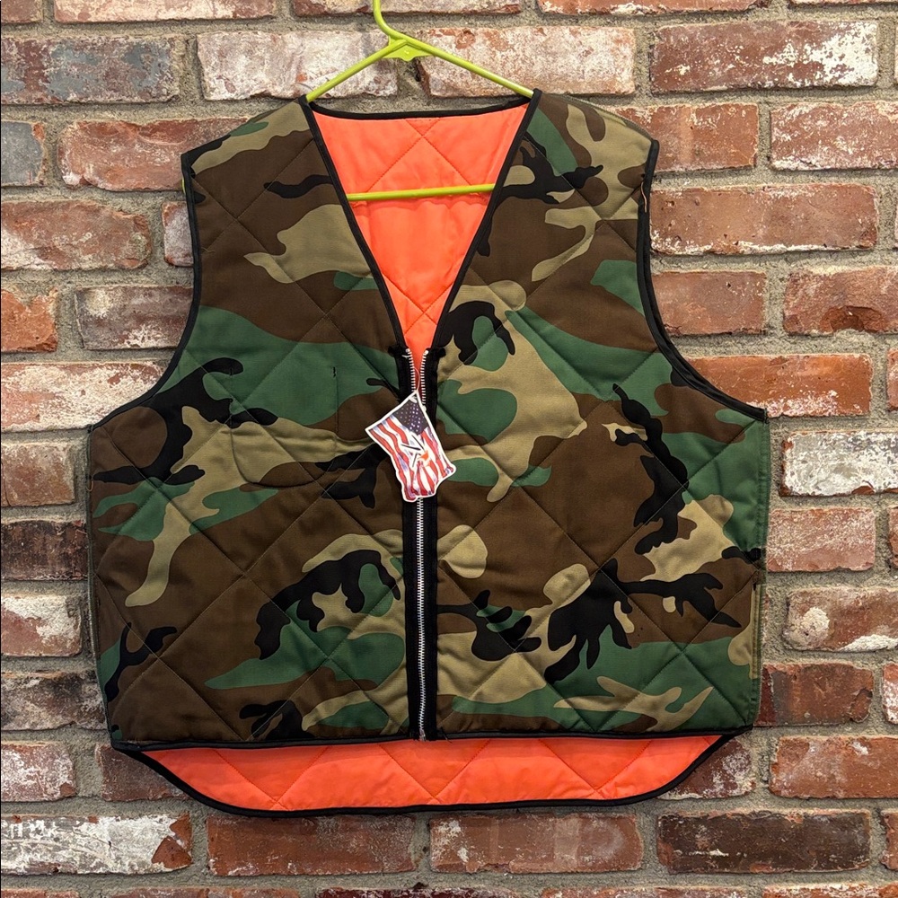 NWT Boys Camo Quilted Vest with Orange Lining - reversible